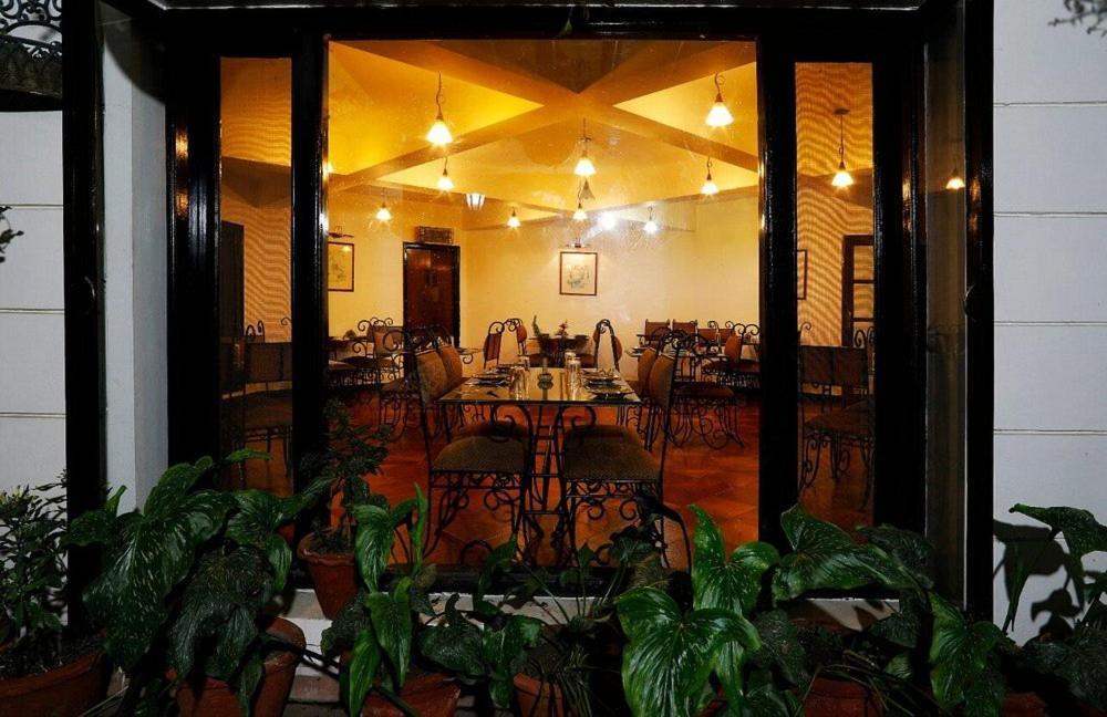 8Fold-Pinecrest By Larisa, Bhimtal Hotel Exterior foto