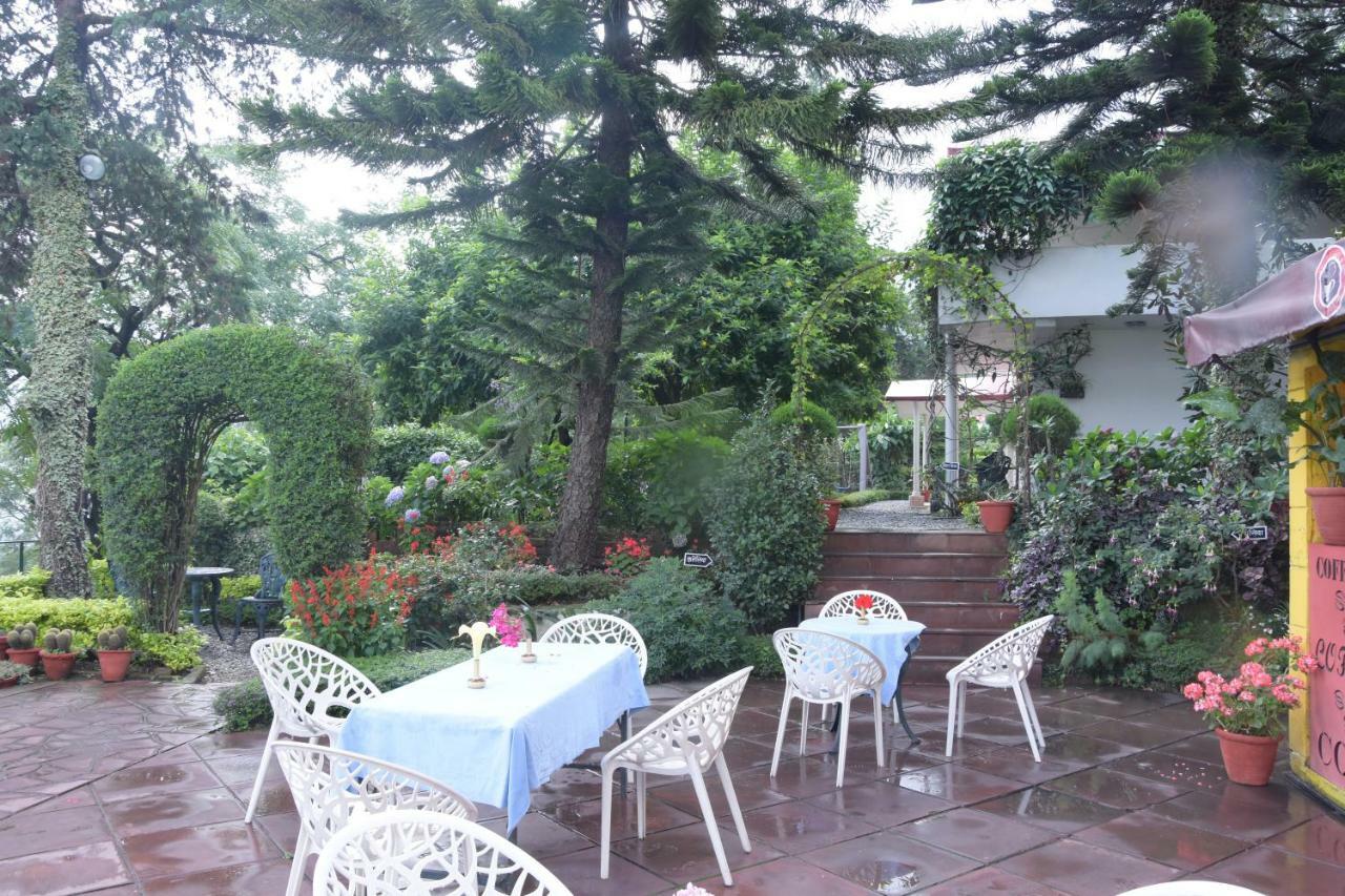 8Fold-Pinecrest By Larisa, Bhimtal Hotel Exterior foto
